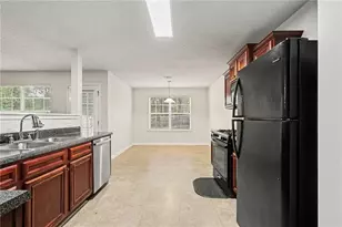 1821 Roble Dr, Atlanta, GA 30349 - Photo 5