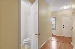 1102 Pleasant Oaks Ct, Lawrenceville, GA 30044 - Photo 11