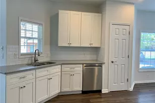 1733 Oak Brook Ln NW, Kennesaw, GA 30152 - Photo 3