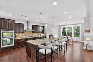 490 Brookwood Estates Dr, Alpharetta, GA 30005 - Photo 9