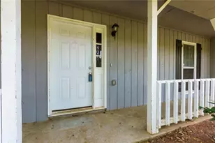 20 Lakeside Dr, Ellenwood, GA 30294 - Photo 3