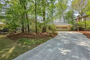 5385 Seaton Way, Dunwoody, GA 30338 - Photo 33