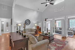 605 Peach Pl, Loganville, GA 30052 - Photo 11