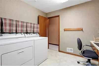 4228 Cove Court NE, Marietta, GA 30067 - Photo 59