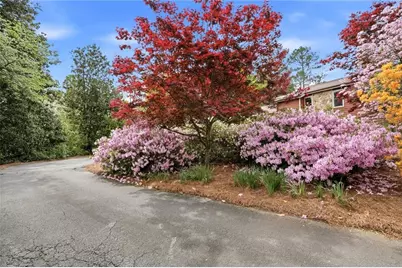 4228 Cove Court NE, Marietta, GA 30067 - Photo 5