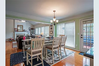 10910 Chatburn Way, Johns Creek, GA 30097 - Photo 9