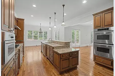 3880 Stratford Walk Circle NE, Atlanta, GA 30342 - Photo 11