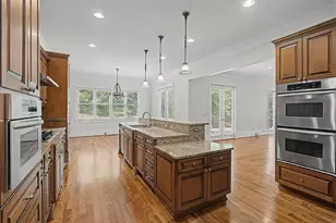 3880 Stratford Walk Circle NE, Atlanta, GA 30342 - Photo 5