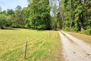 1129 Cave Springs Rd, Douglasville, GA 30134 - Photo 3