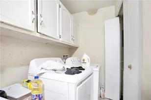 1344 Surrey Ln SW, Marietta, GA 30008 - Photo 11