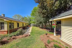 636 Holly Dr, Gainesville, GA 30501 - Photo 41