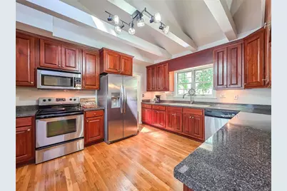 636 Holly Drive, Gainesville, GA 30501 - Photo 11