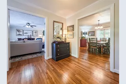 636 Holly Drive, Gainesville, GA 30501 - Photo 7