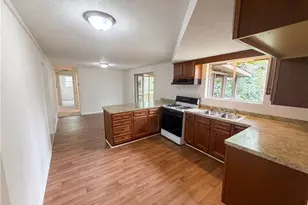 6372 S Skyline Dr, Douglasville, GA 30135 - Photo 5