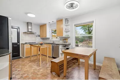 1471 Camelot Lane, Tucker, GA 30084 - Photo 9