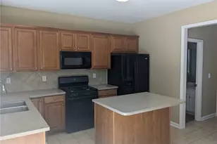 8730 Radford Ln, Suwanee, GA 30024 - Photo 5