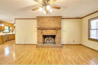 2439 Ellis Court, Snellville, GA 30078 - Photo 9