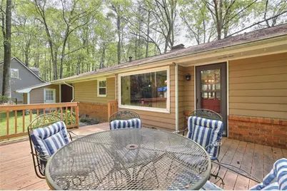 2439 Ellis Court, Snellville, GA 30078 - Photo 11