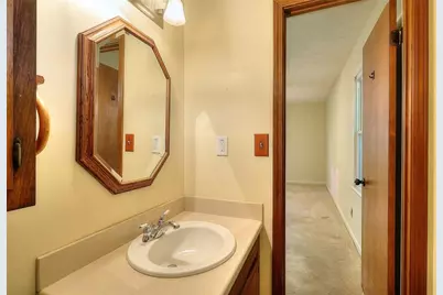 2439 Ellis Court, Snellville, GA 30078 - Photo 17