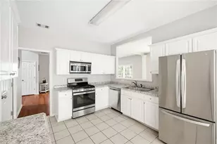 165 Farnworth Ln, Roswell, GA 30075 - Photo 9