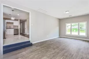 7124 Lady Heidi Ct, Jonesboro, GA 30236 - Photo 5