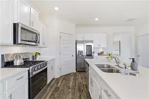 988 Blue Juniper Cir, Loganville, GA 30052 - Photo 15