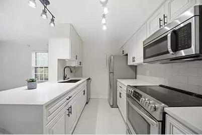 26 Arpege Way NW, Atlanta, GA 30327 - Photo 11