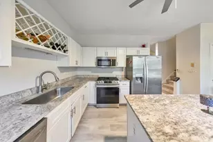 2057 Pinnacle Pointe Dr, Norcross, GA 30071 - Photo 9