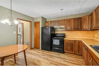 4105 Cumberland Drive, Snellville, GA 30039 - Photo 5