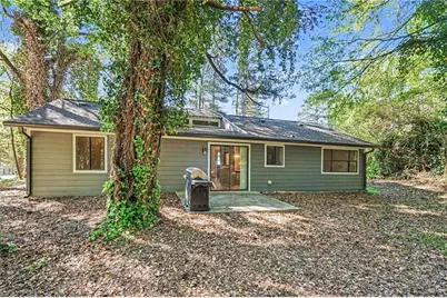 4105 Cumberland Drive, Snellville, GA 30039 - Photo 17