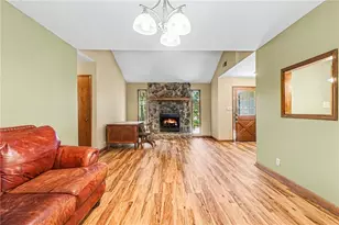 4105 Cumberland Dr, Snellville, GA 30039 - Photo 3