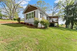 181 Forest Ave, Toccoa, GA 30577 - Photo 17