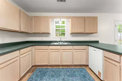 3235 Continental Drive, Cumming, GA 30041 - Photo 13