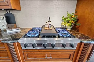6425 Spinnaker Ln, Alpharetta, GA 30005 - Photo 7