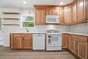 4740 Shadyrest Dr, Powder Springs, GA 30127 - Photo 11