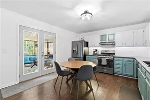 4845 Meadow Overlook Dr, Cumming, GA 30040 - Photo 13