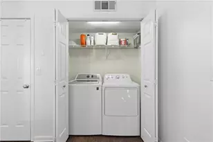 4845 Meadow Overlook Dr, Cumming, GA 30040 - Photo 15