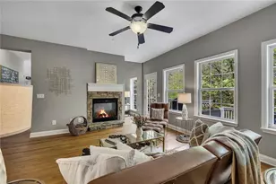 1025 Boxwood Ln, Canton, GA 30114 - Photo 15