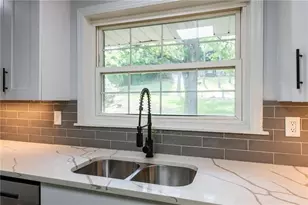 2117 Woodland Dr, Atlanta, GA 30354 - Photo 9