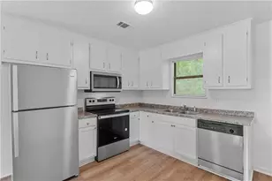 340 Tanglewood Dr, Monroe, GA 30656 - Photo 7