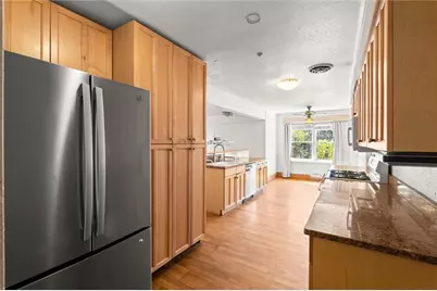 1399 Stephens Drive NE, Atlanta, GA 30329 - Photo 13