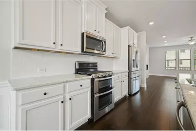 4240 Hickory Pine Alley, Doraville, GA 30360 - Photo 5