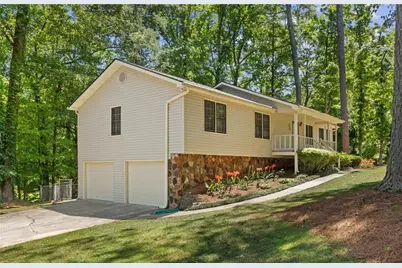 608 Wellington Court, Woodstock, GA 30188 - Photo 3