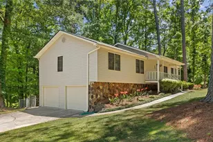 608 Wellington Ct, Woodstock, GA 30188 - Photo 3