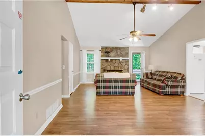 608 Wellington Court, Woodstock, GA 30188 - Photo 5