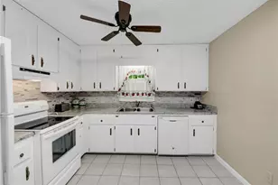 608 Wellington Ct, Woodstock, GA 30188 - Photo 13