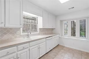 1130 Valley Ridge Ct SE, Marietta, GA 30067 - Photo 19