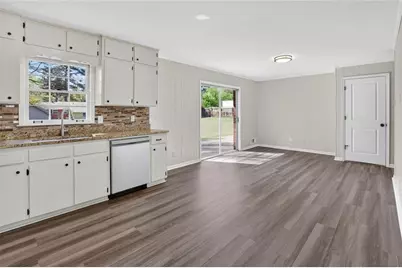 530 Oak Valley Drive, Riverdale, GA 30274 - Photo 7