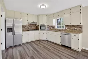 530 Oak Valley Dr, Riverdale, GA 30274 - Photo 5