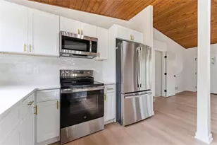 1255 Cedar Park Cir, Stone Mountain, GA 30083 - Photo 11